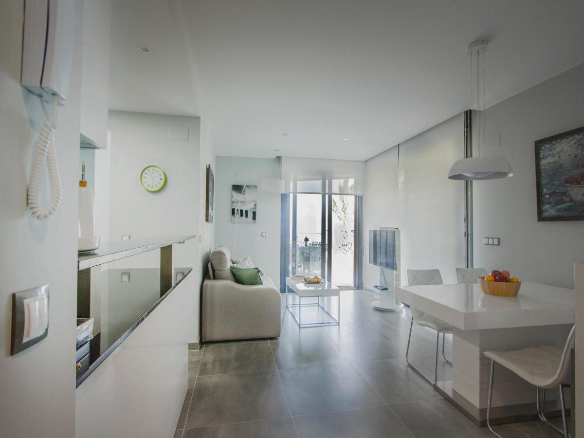 Infinity Luxury Sea View Apartment With Private Garden Arenales del Sol Exterior foto